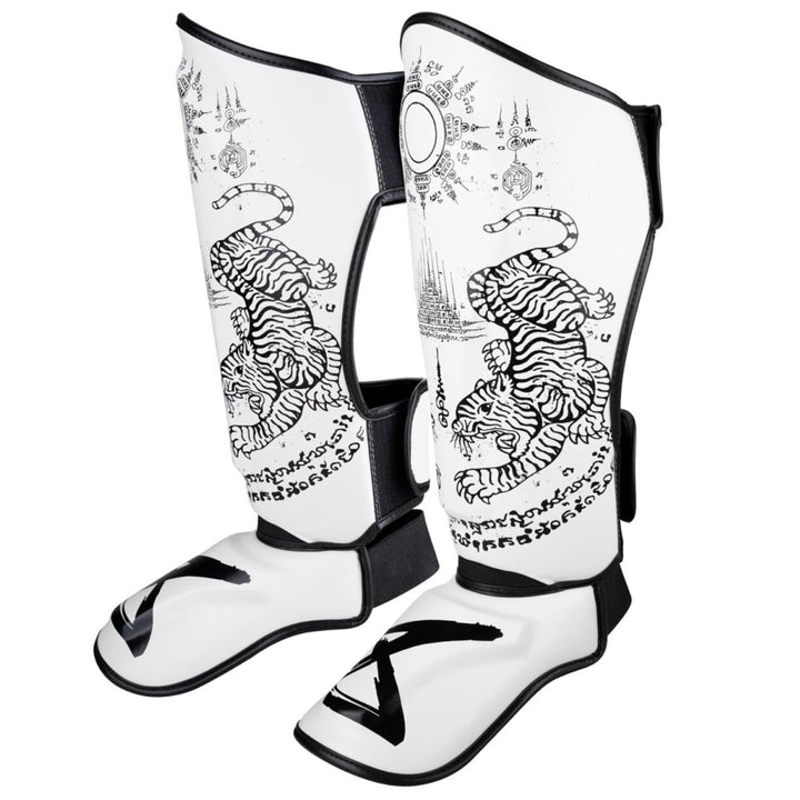 Protège-tibias 8 Weapons "Sak Yant Tigers"