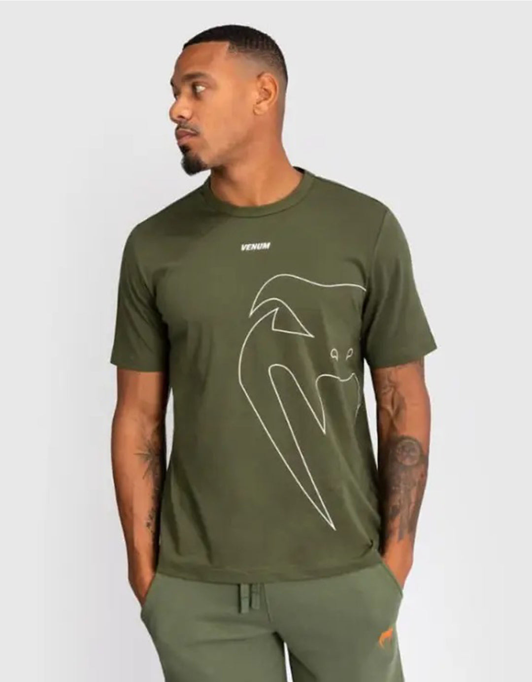 T-shirt Venum Giant "Connect"